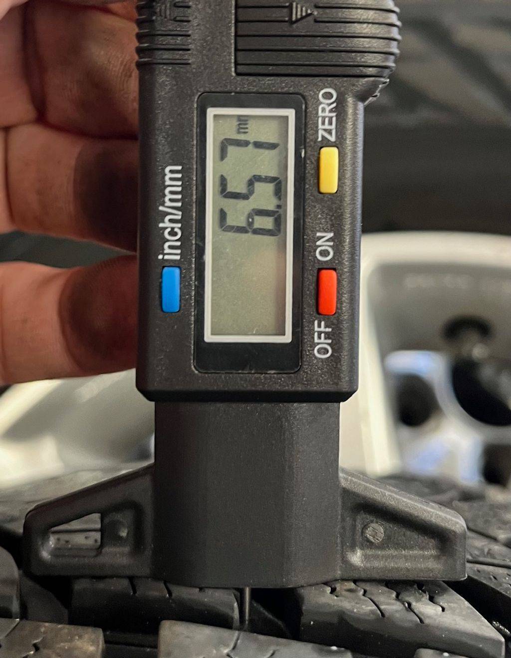 Škoda Karoq ZIMNÍ ALU.VČ. PNEU 215/60/16