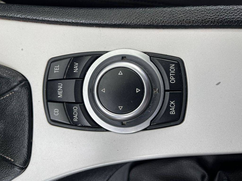 BMW 320 320d/2010/MAN6-2MAJ-WEBASTO