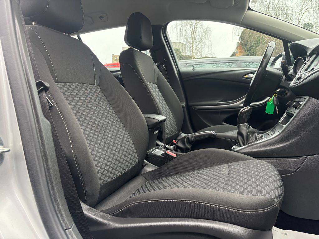 Opel Astra 1.5CDTi/2022/1M,DPH-ZÁRUKA 24M