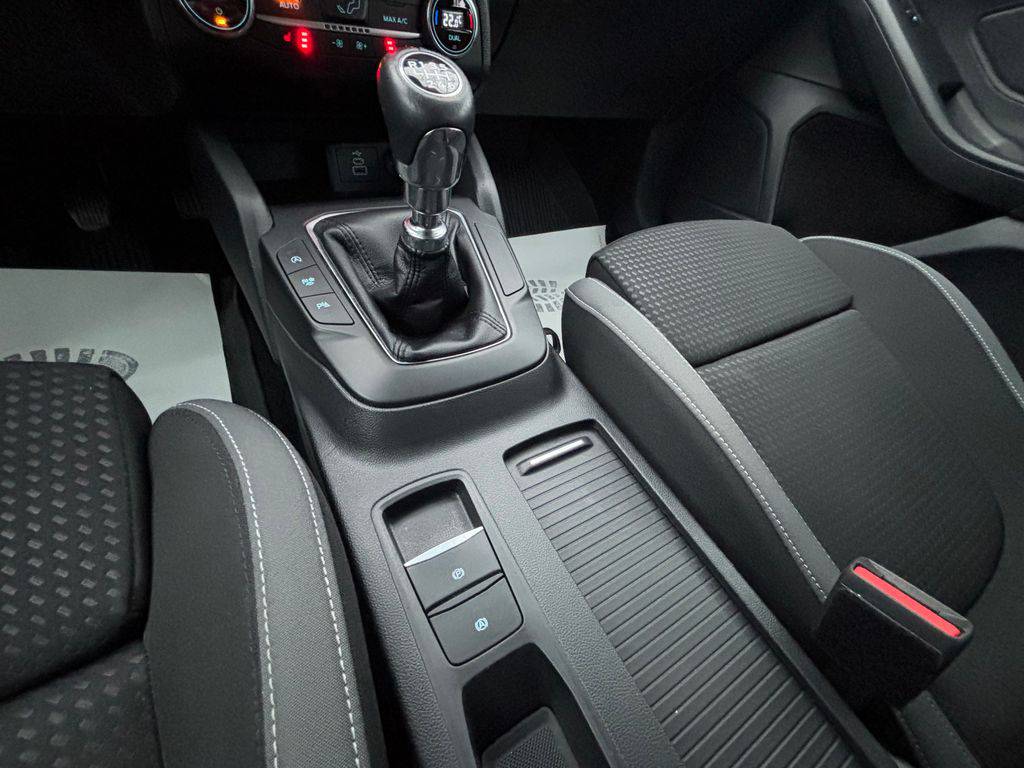 Ford Focus 1.5EB/2023/1MAJ,COOL-ZÁRUKA24