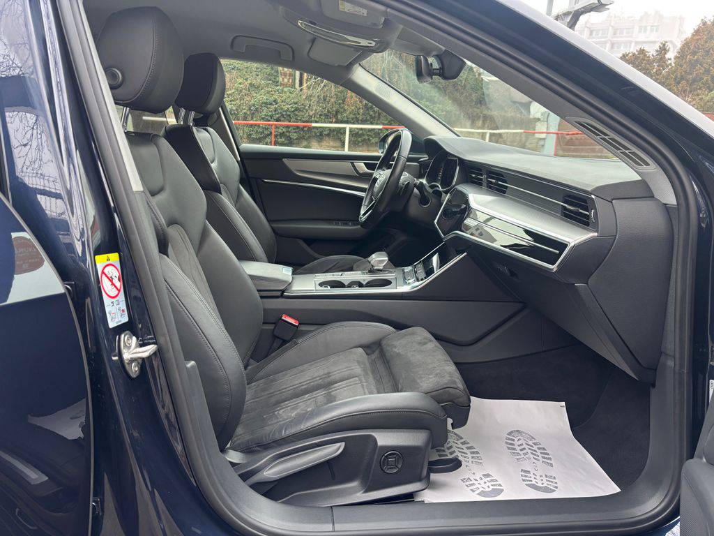 Audi A6 45TDI/2021/QUATTRO,1M,DPH-ZÁRU