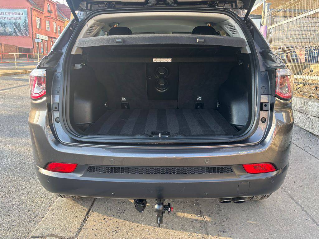 Jeep Compass 1.4T-AT/2020/Limited-CZ-1M-4x4