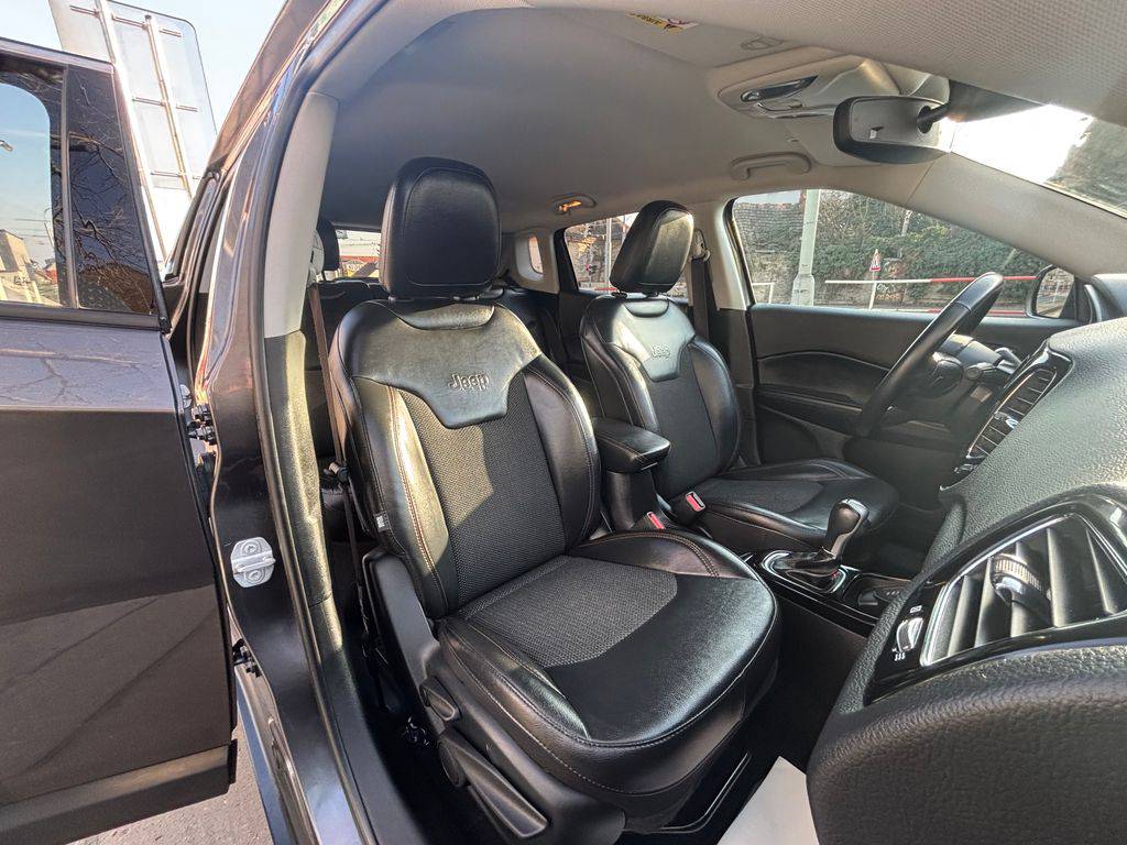 Jeep Compass 1.4T-AT/2020/Limited-CZ-1M-4x4