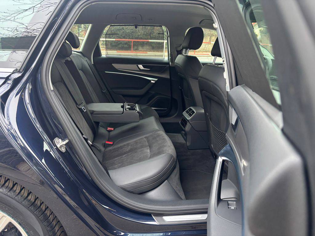 Audi A6 45TDI/2021/QUATTRO,1M,DPH-ZÁRU