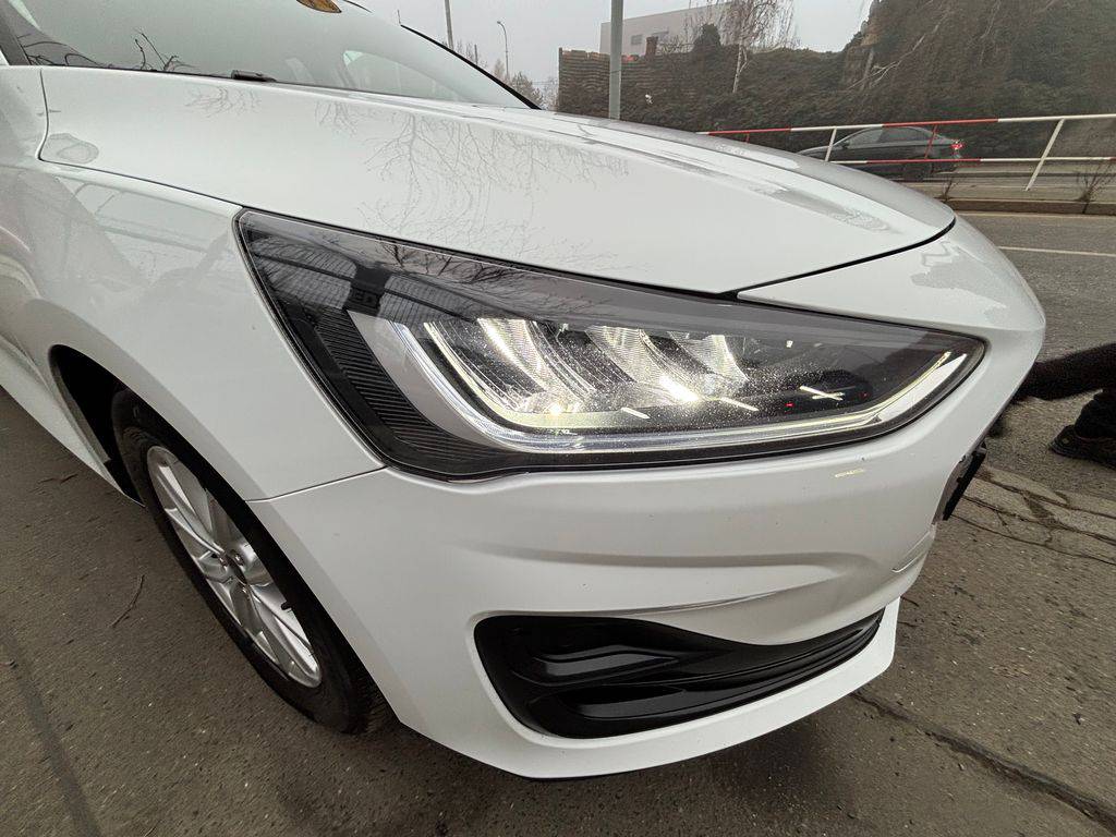 Ford Focus 1.5EB/2023/1MAJ,COOL-ZÁRUKA24