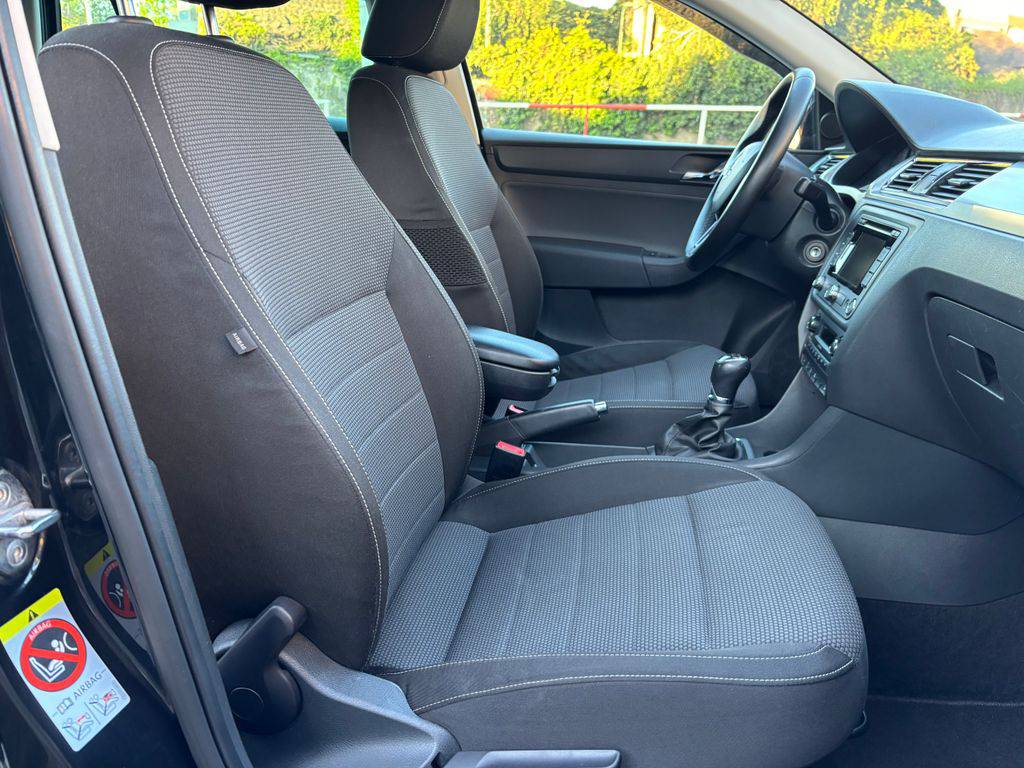 Škoda Rapid 1.6TDI/2014/ELEG.1MAJ-ZÁRUKA12