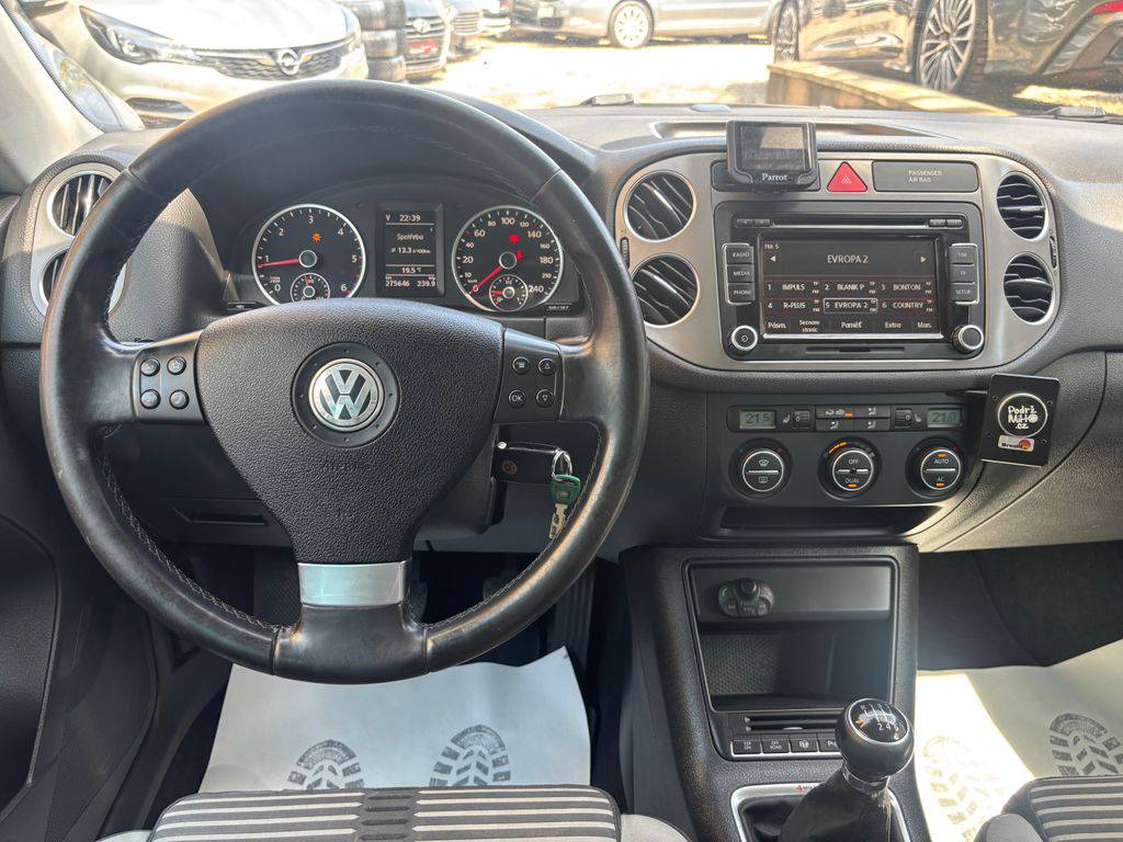 Volkswagen Tiguan 2.0TD/2010/CZ-SPORT-TAŽNÉ-MAN6