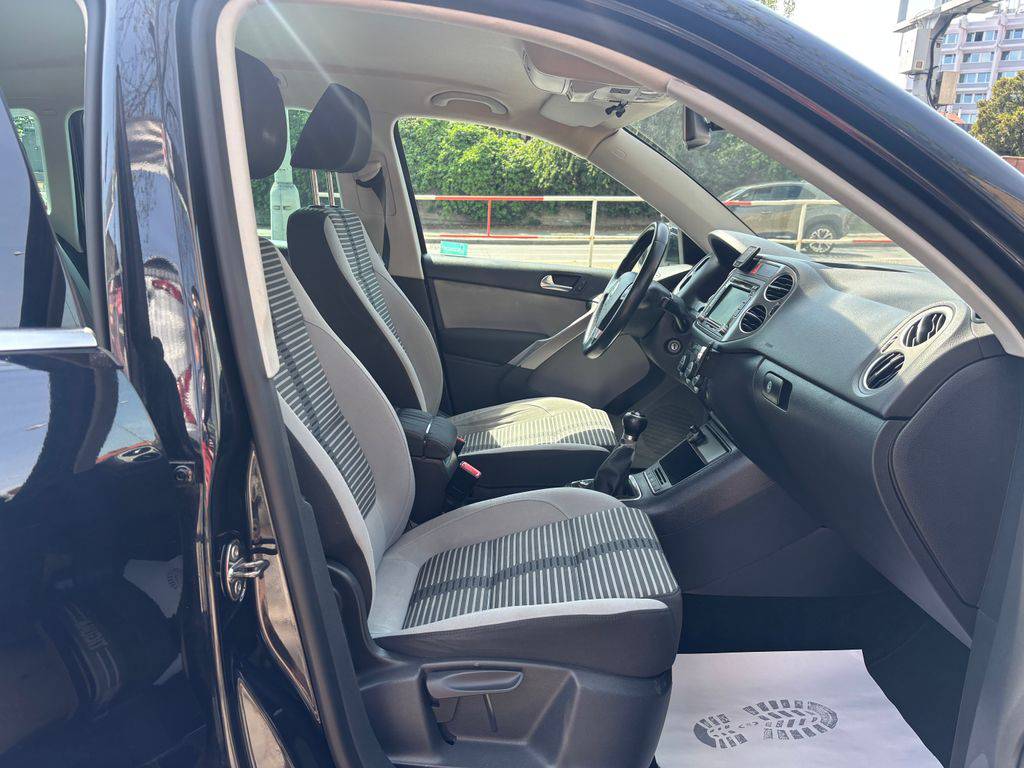 Volkswagen Tiguan 2.0TD/2010/CZ-SPORT-TAŽNÉ-MAN6