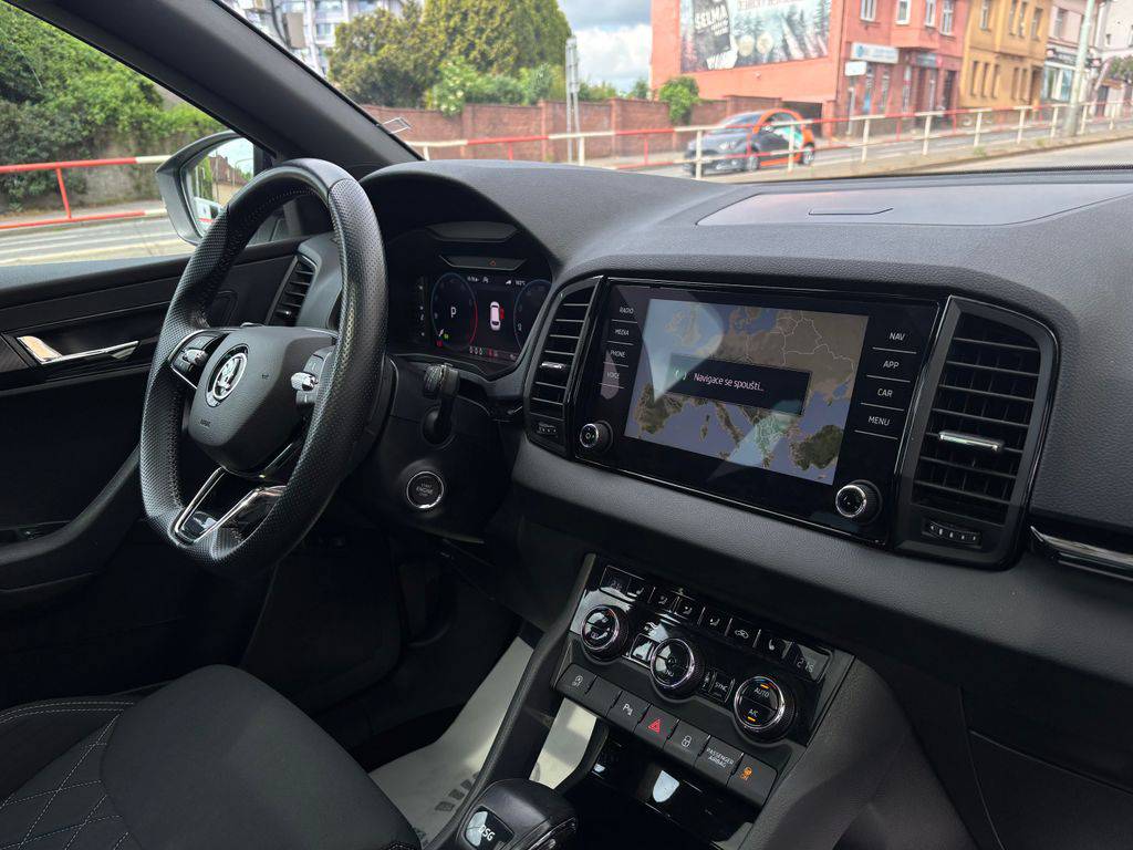 Škoda Karoq 1.5TSI/2022/SPORTLINE,AT-ZÁRUK