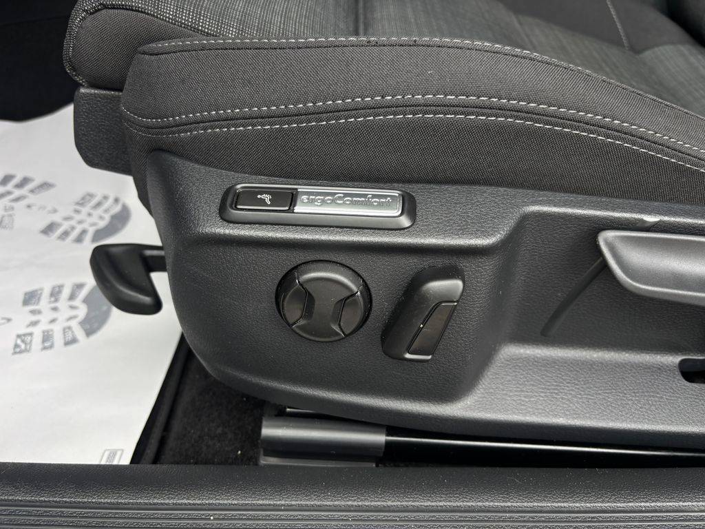 Volkswagen Passat 1.5TSI/2022/1MAJ,WEBASTO-ZÁRUK