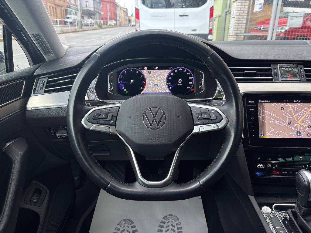 Volkswagen Passat 1.5TSI/2022/1MAJ,WEBASTO-ZÁRUK