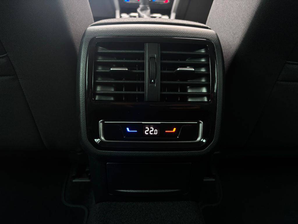 Volkswagen Passat 1.5TSI/2022/1MAJ,WEBASTO-ZÁRUK