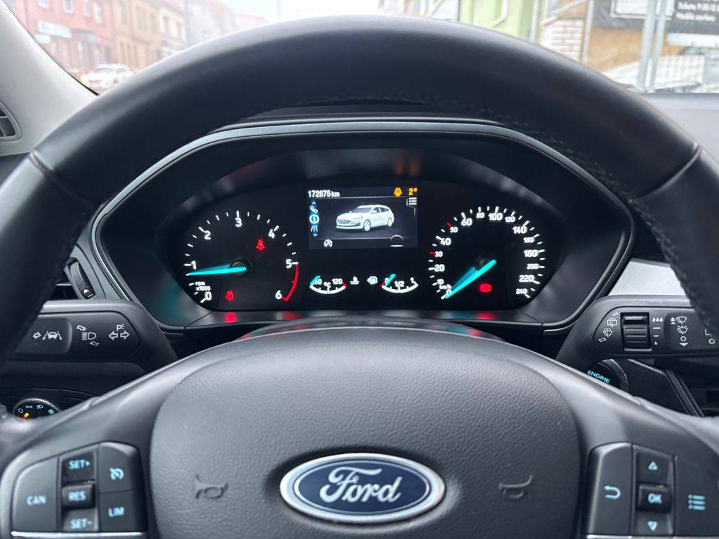 Ford Focus 1.5EB/2023/1MAJ,COOL-ZÁRUKA36