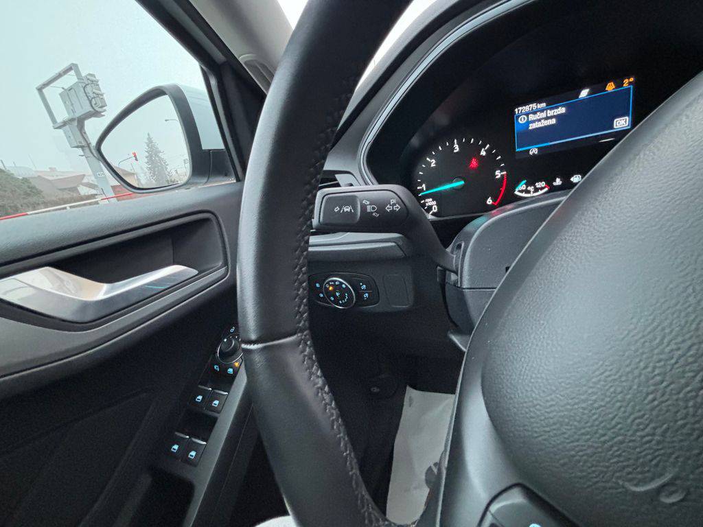 Ford Focus 1.5EB/2023/1MAJ,COOL-ZÁRUKA36