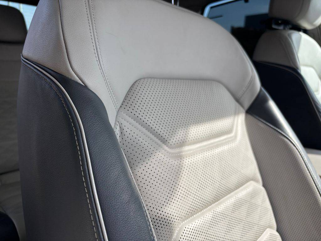 Volkswagen Touareg 3.0TDi-2020-CZ-1MAJ-DPH-WEBAST