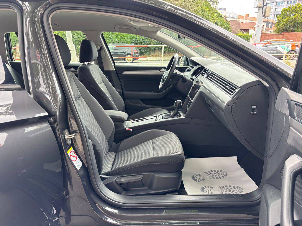 Volkswagen Passat 2.0TDi/2023/AT.1MAJ.TAŽNÉ.ZÁRU