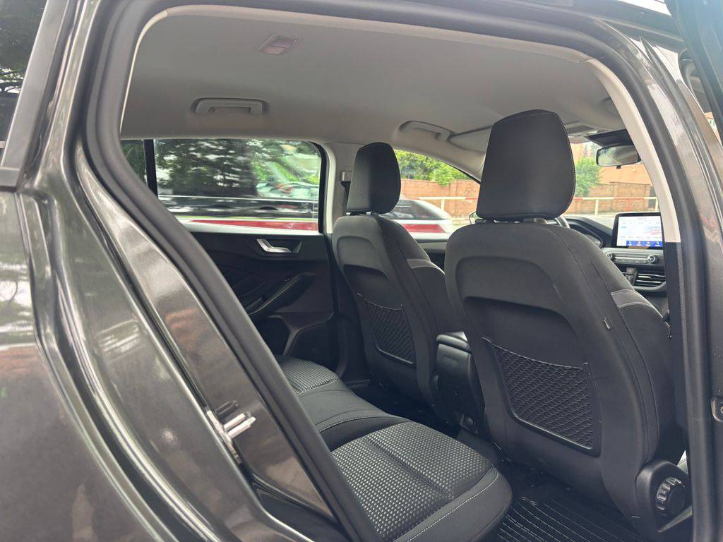 Ford Focus 1.5TDCi-88 kW/2023/AT-8.DPH.Titaniu-záruka