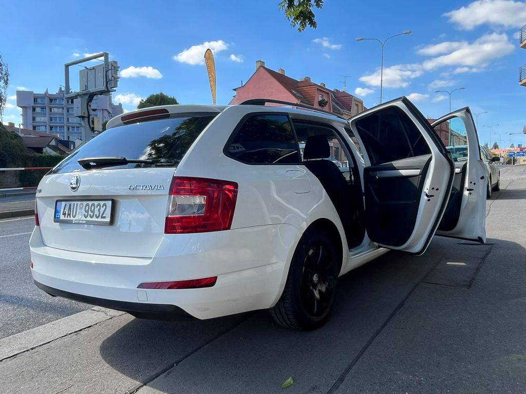 Škoda Octavia 1.6TDI-81KW/2016/CZ.AMBITION PLUS