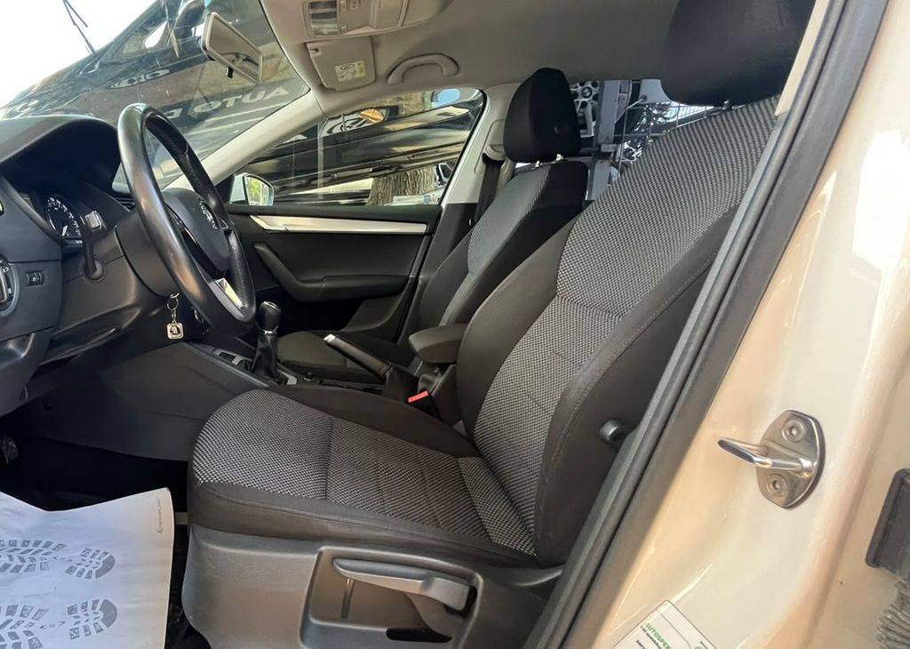 Škoda Octavia 1.6TDI-81KW/2016/CZ.AMBITION PLUS