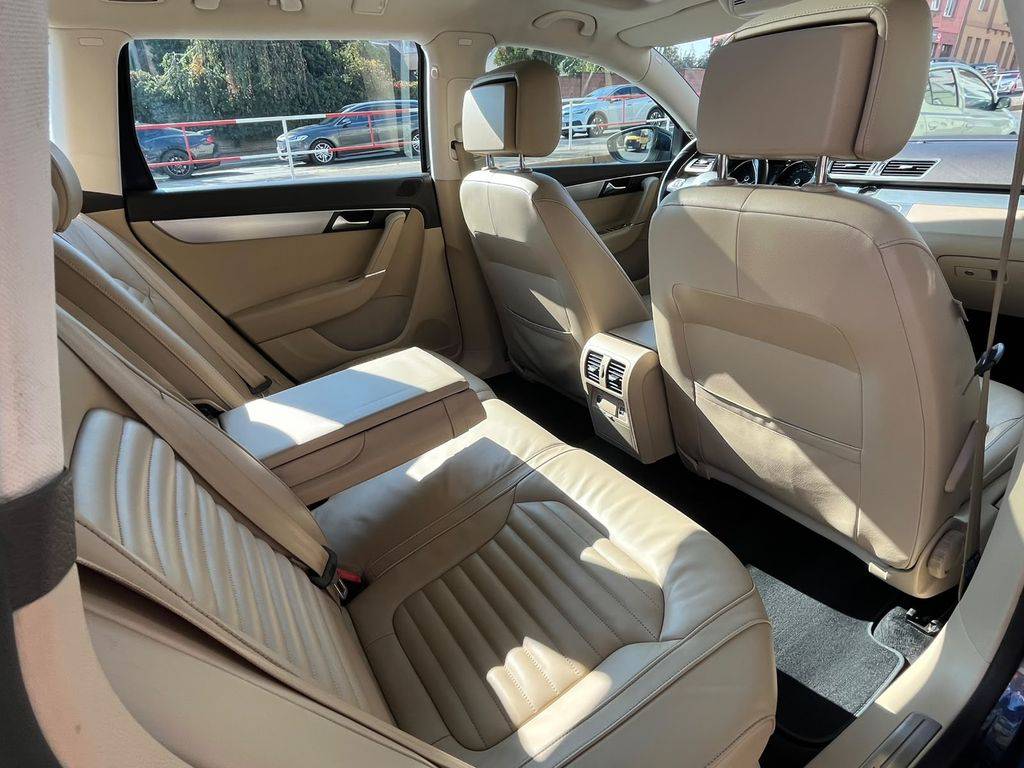Volkswagen Passat 2.0TDi.4X4.MAN6.HIGHLINE.KŮŽE