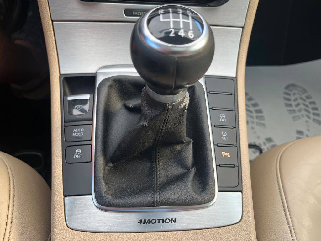 Volkswagen Passat 2.0TDi.4X4.MAN6.HIGHLINE.KŮŽE