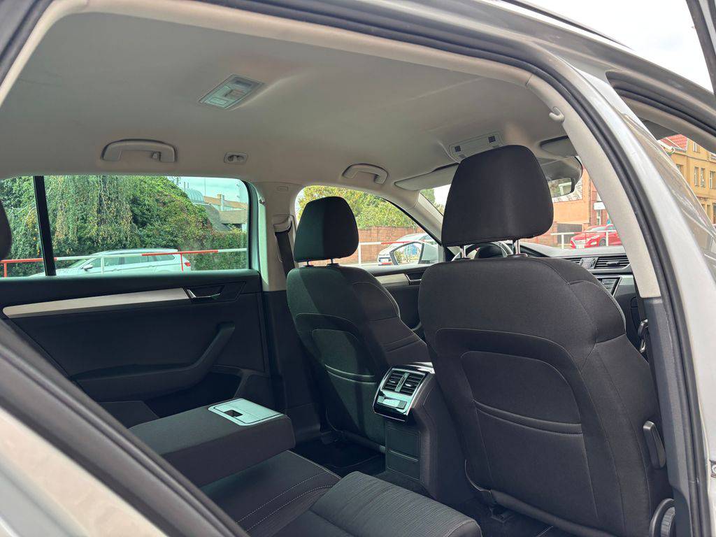 Škoda Superb 2.0TDI-110KW.DSG.TAŽNÉ-ZÁRUKA 12