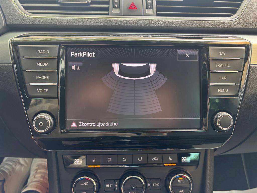 Škoda Superb 2.0TDI-110KW.DSG.TAŽNÉ-ZÁRUKA 12