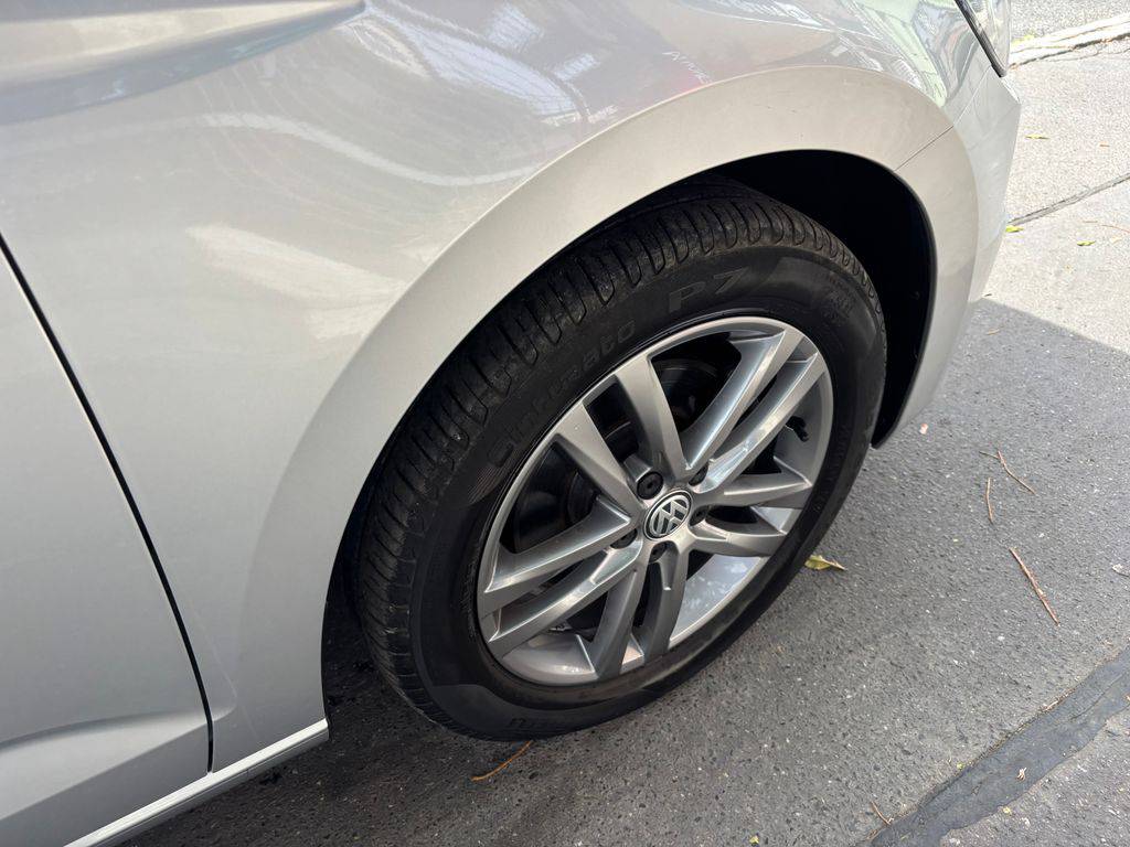 Volkswagen Touran 2.0TDi/2017/7MÍST.MAN6.110KW-Z
