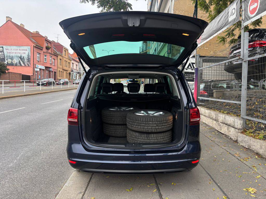 Volkswagen Sharan 2.0TDi/135kW/2017/DSG/Highline/ZÁRUKA