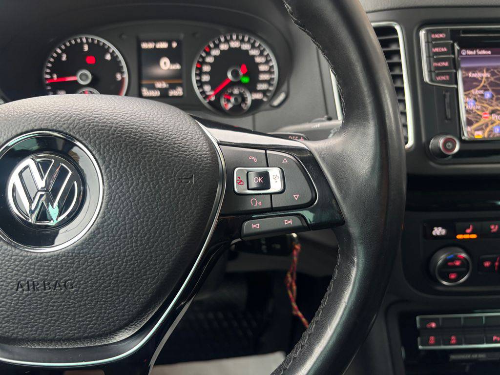 Volkswagen Sharan 2.0TDi/135kW/2017/DSG/Highline/ZÁRUKA