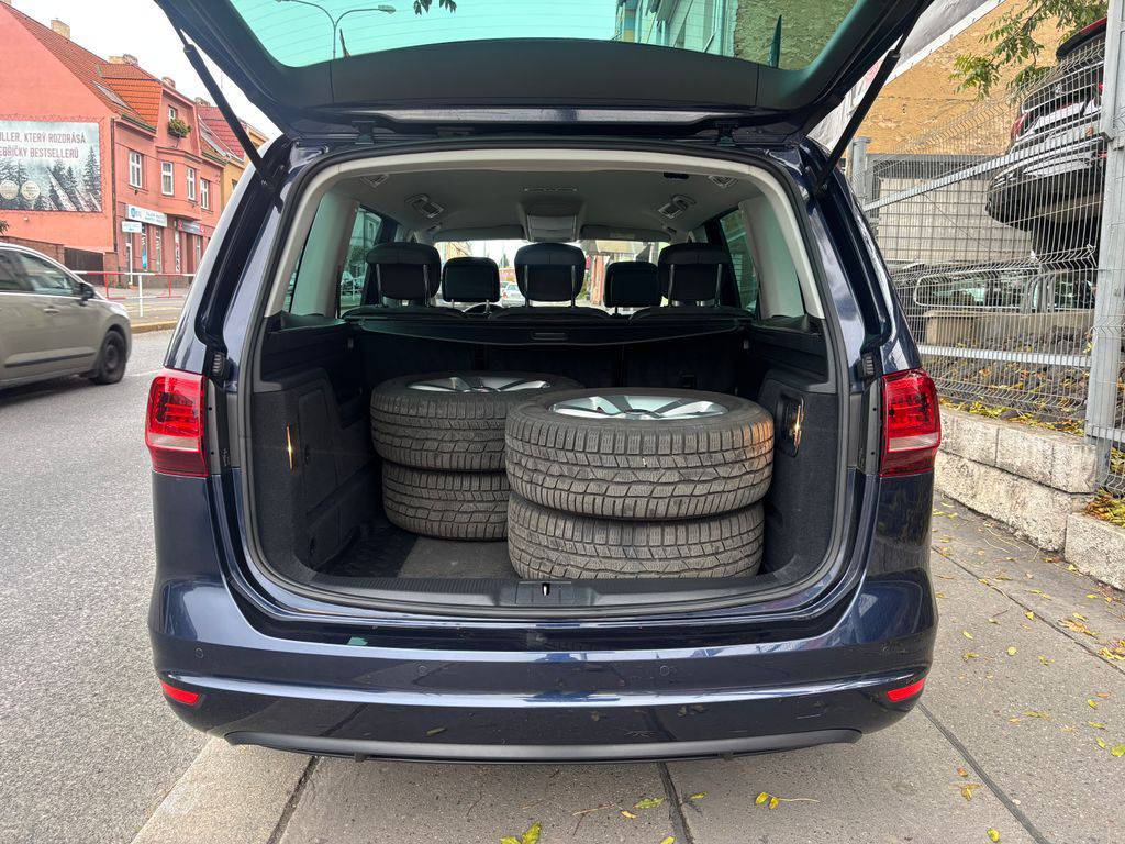 Volkswagen Sharan 2.0TDi/135kW/2017/DSG/Highline/ZÁRUKA