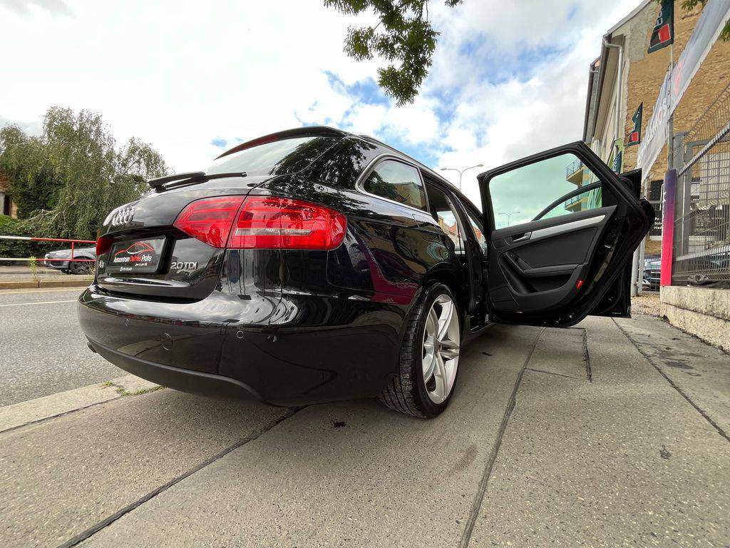 Audi A4 2.0TDI/2010/S.KNIHA,SPORT-140