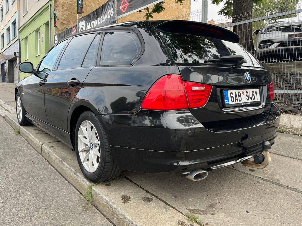 BMW 320 320d/2010/MAN6-2MAJ-WEBASTO