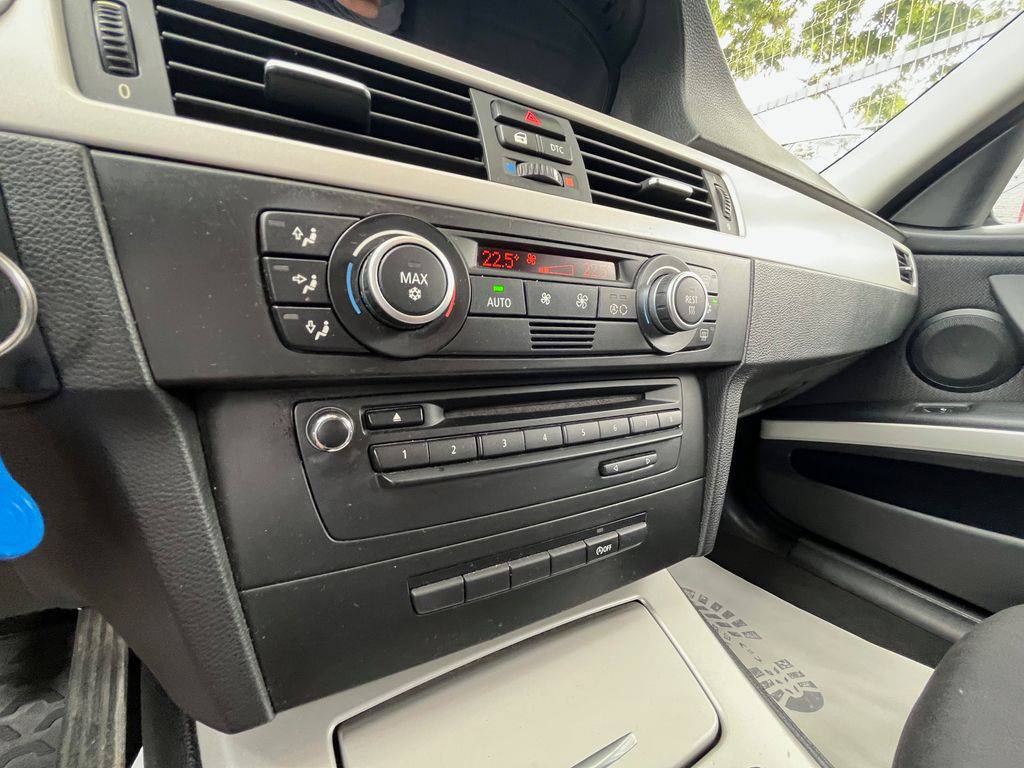 BMW 320 320d/2010/MAN6-2MAJ-WEBASTO