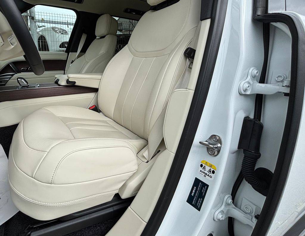 Land Rover Range Rover D350/2025/LONG,CZ-ZÁRUKA 5.LET