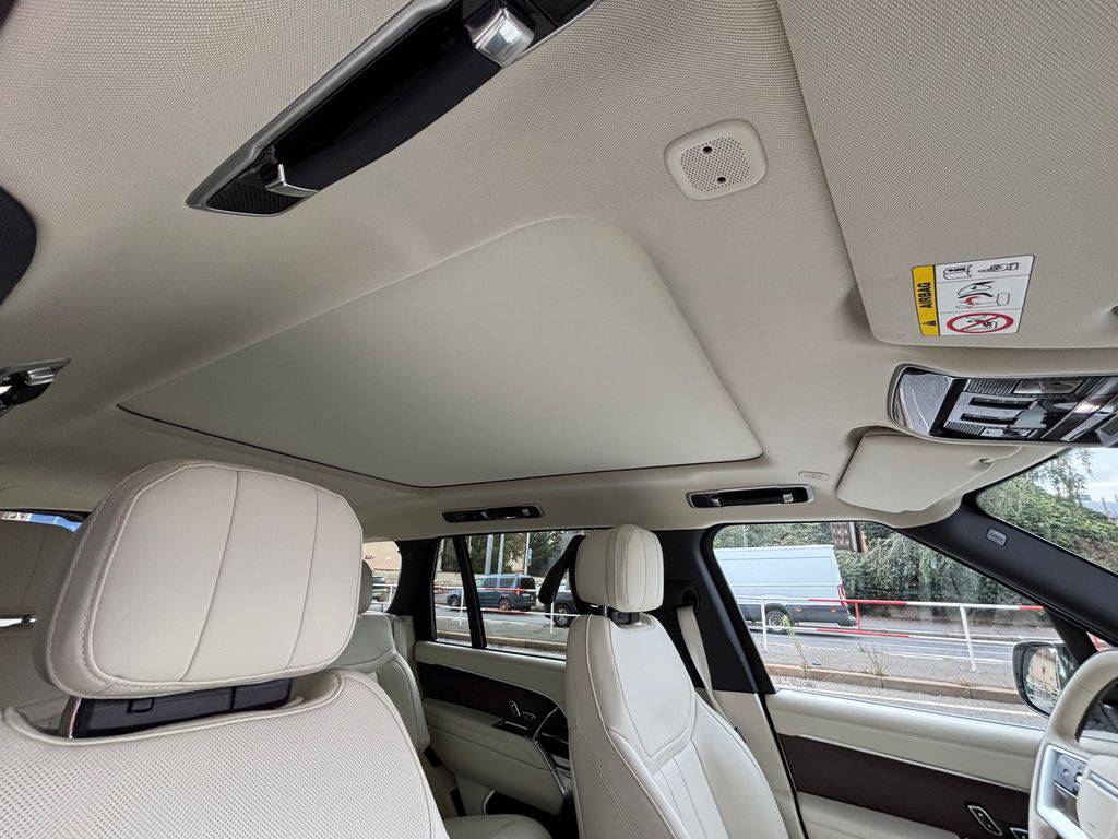 Land Rover Range Rover D350/2025/LONG,CZ-ZÁRUKA 5.LET