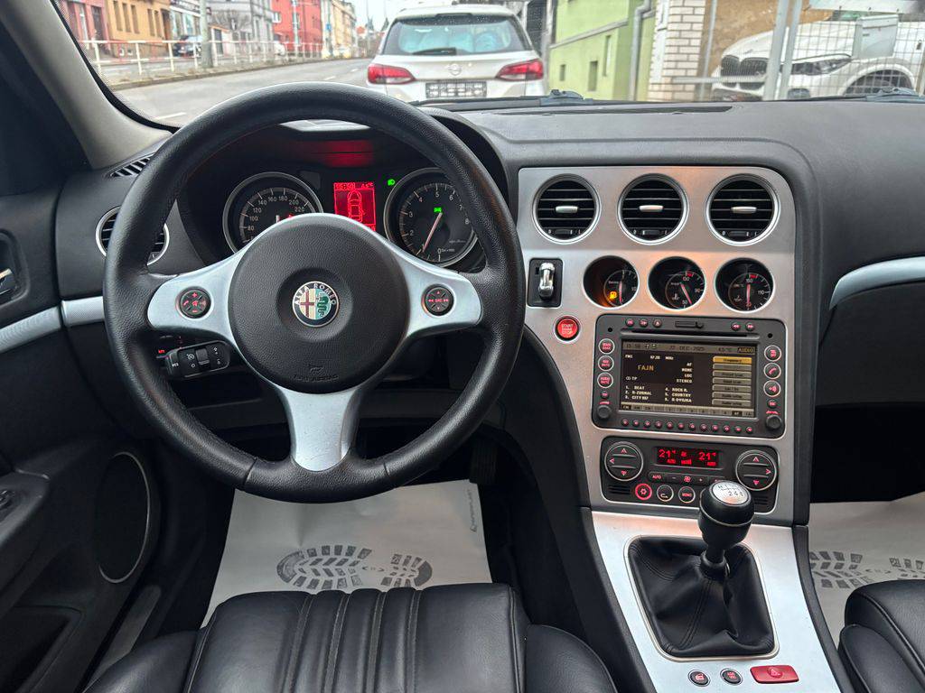 Alfa Romeo 159 1.9JTS 16V-Distinctive.MANUAL