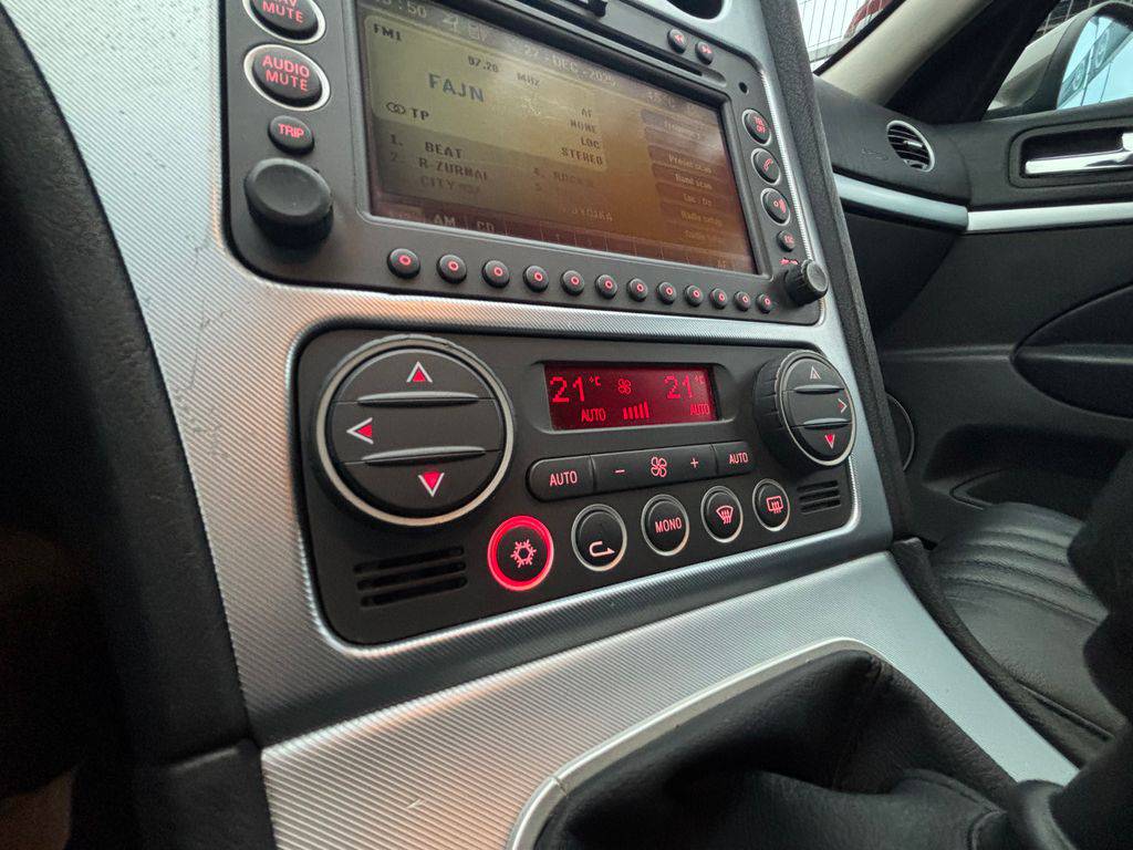 Alfa Romeo 159 1.9JTS 16V-Distinctive.MANUAL