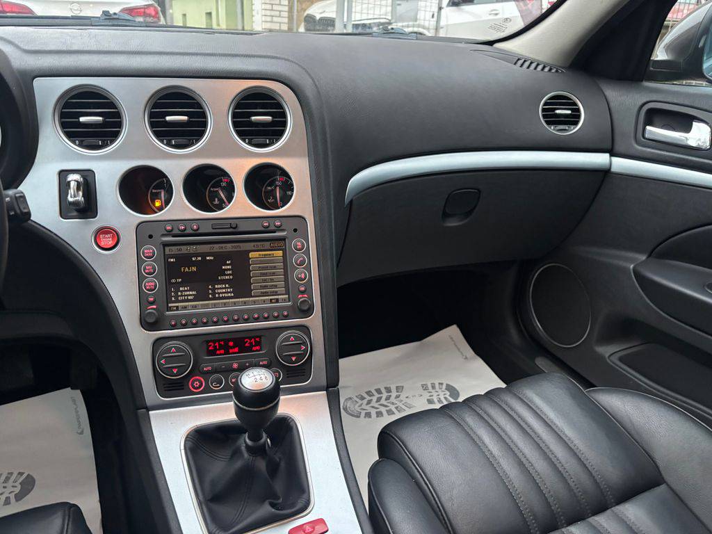 Alfa Romeo 159 1.9JTS 16V-Distinctive.MANUAL