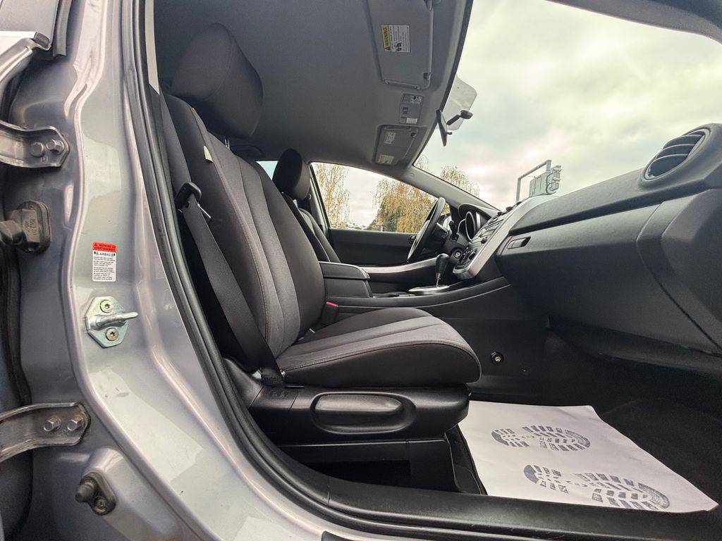 Mazda CX-7 2.3DISI-AT,1MAJ-4X2-S.KNIHA