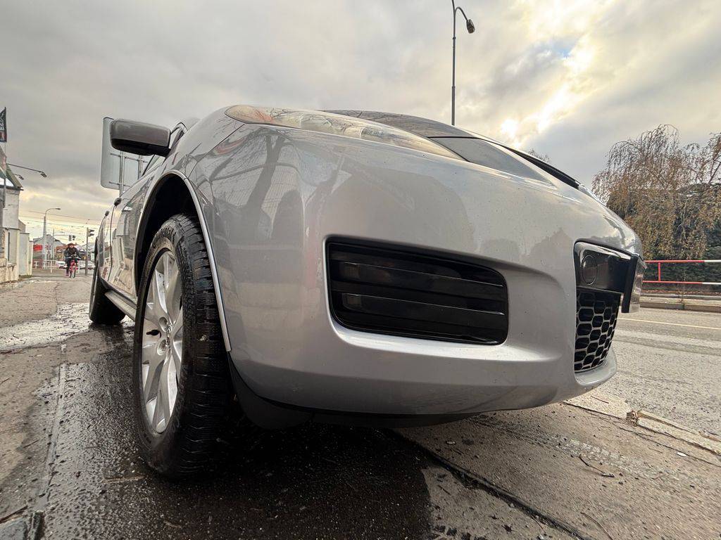 Mazda CX-7 2.3DISI-AT,1MAJ-4X2-S.KNIHA
