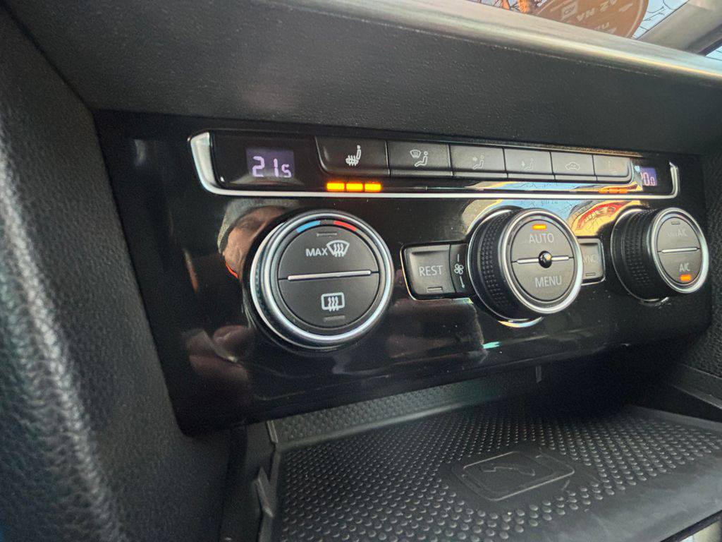 Volkswagen Passat 2.0TDI/2021/1MAJ,MAN6,NAVI-ZÁR