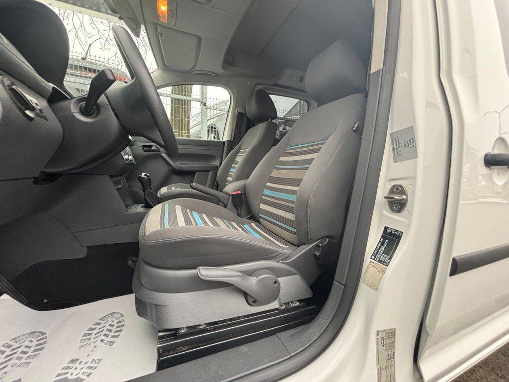 Volkswagen Caddy 1.6TDI/2013/5MÍST-MAXI-DPH-1MA