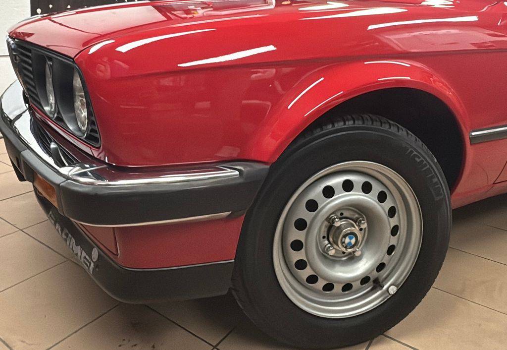 BMW 318 E30-318i/1986/2.maj. garážován