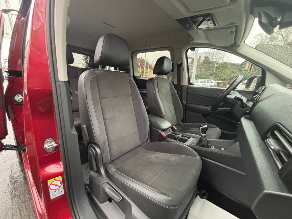 Volkswagen Caddy 2.0TDI/2023//MAXI-7MÍST-DPH-CZ
