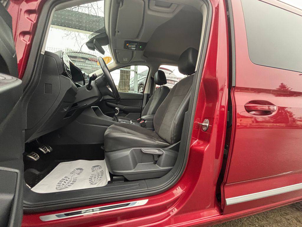 Volkswagen Caddy 2.0TDI/2023//MAXI-7MÍST-DPH-CZ