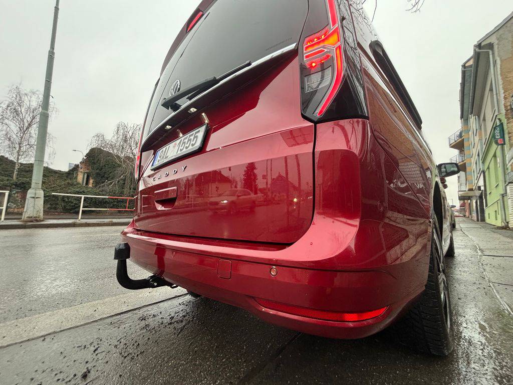 Volkswagen Caddy 2.0TDI/2023//MAXI-7MÍST-DPH-CZ