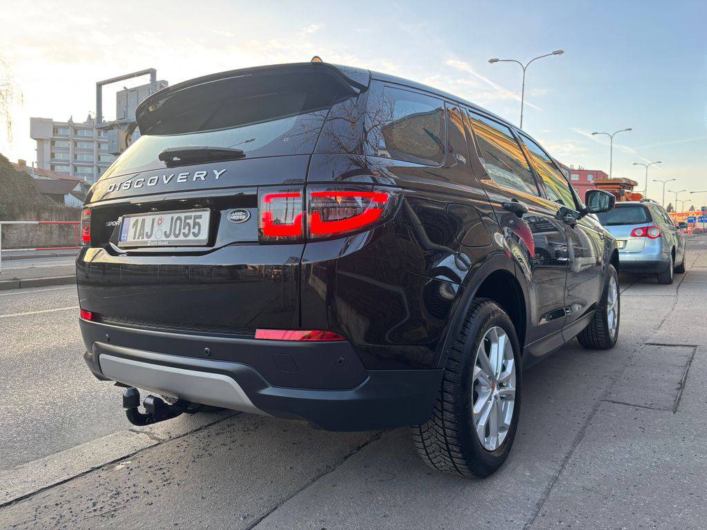 Land Rover Discovery Sport P200 SE/2021/AWD,1MAJ,TAŽ-ZÁRU