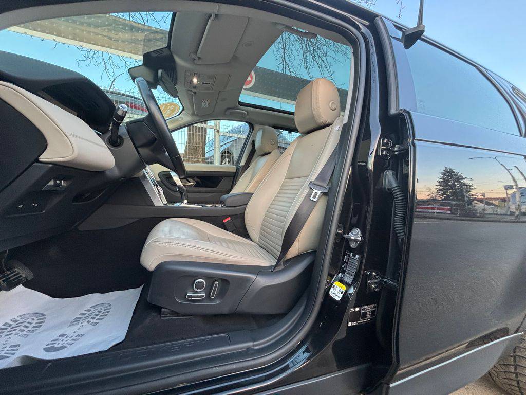 Land Rover Discovery Sport P200 SE/2021/AWD,1MAJ,TAŽ-ZÁRU