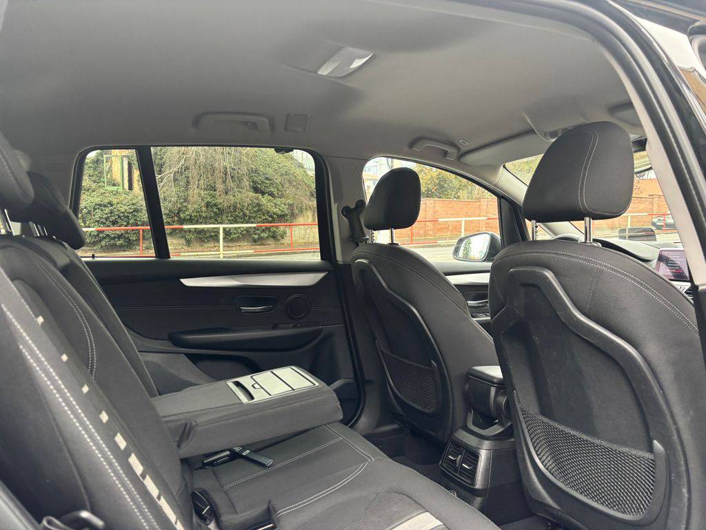 BMW 218 218d/2017/1MAJ-SPORT PACKET,ZÁ